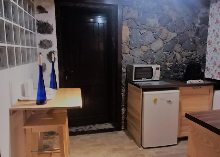 Lucia - Hervideros Mácher